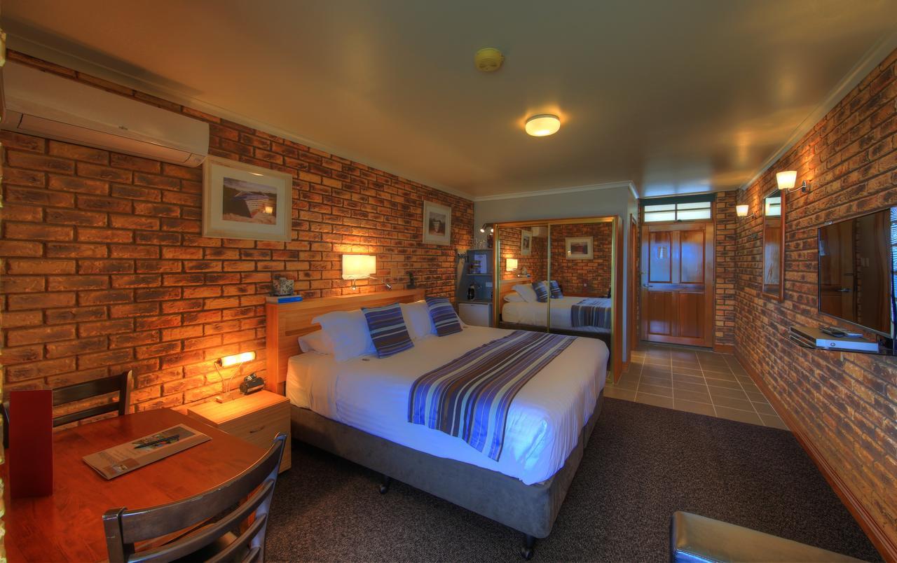 Stanley Village Waterfront Accommodation Экстерьер фото