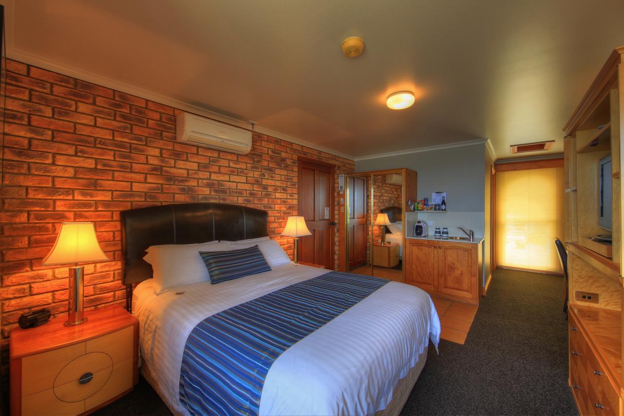 Stanley Village Waterfront Accommodation Экстерьер фото