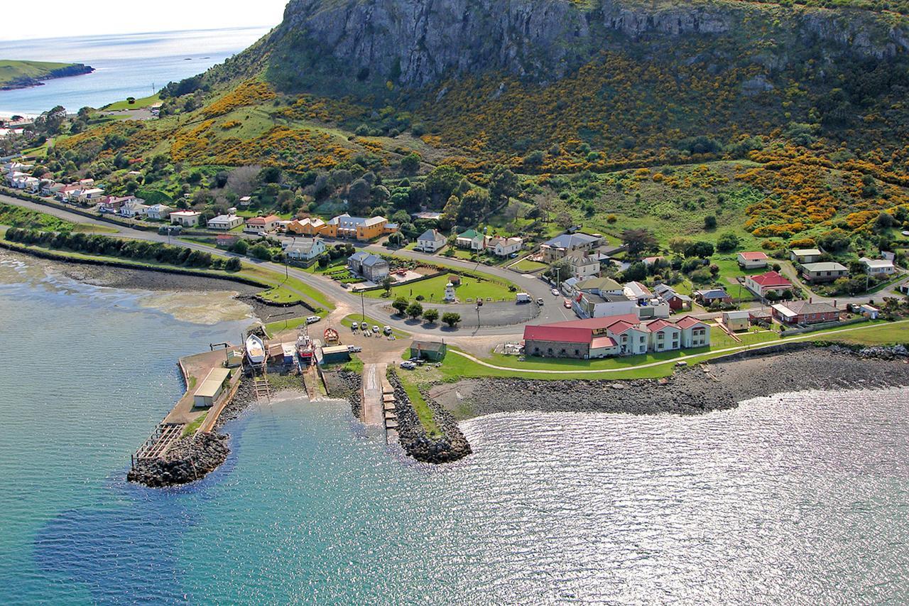 Stanley Village Waterfront Accommodation Экстерьер фото