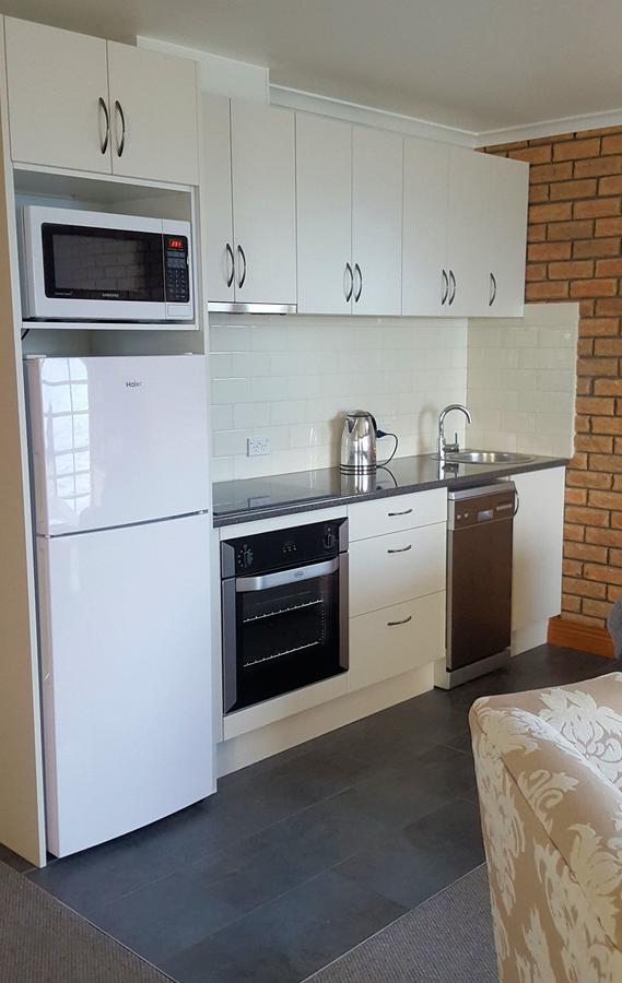 Stanley Village Waterfront Accommodation Экстерьер фото